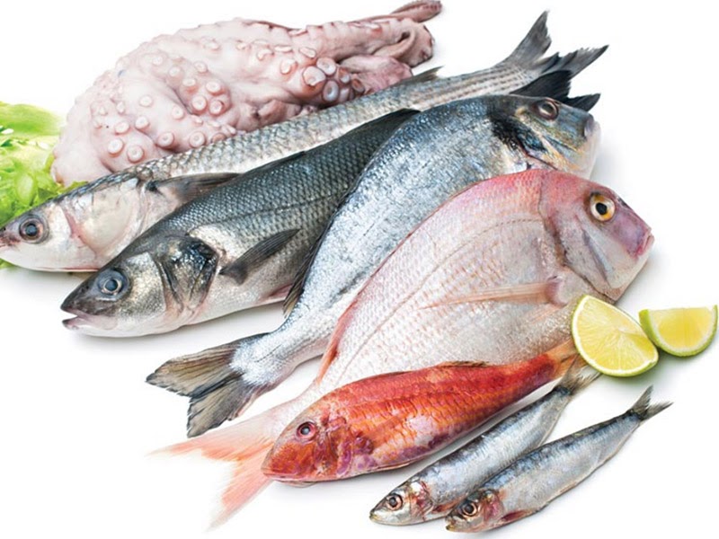 Thoái hóa cột sống ăn gì tốt? Nên ăn món ăn được chế biến từ cá béo 3-4 lần/tuần